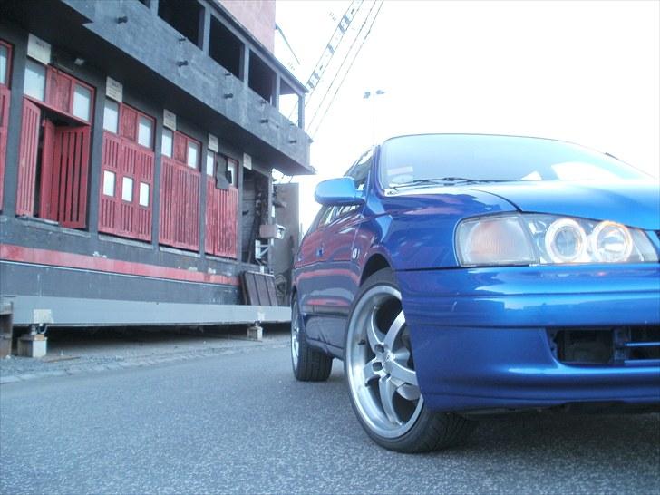 Toyota Carina E 1.6i 16v SOLGT billede 4