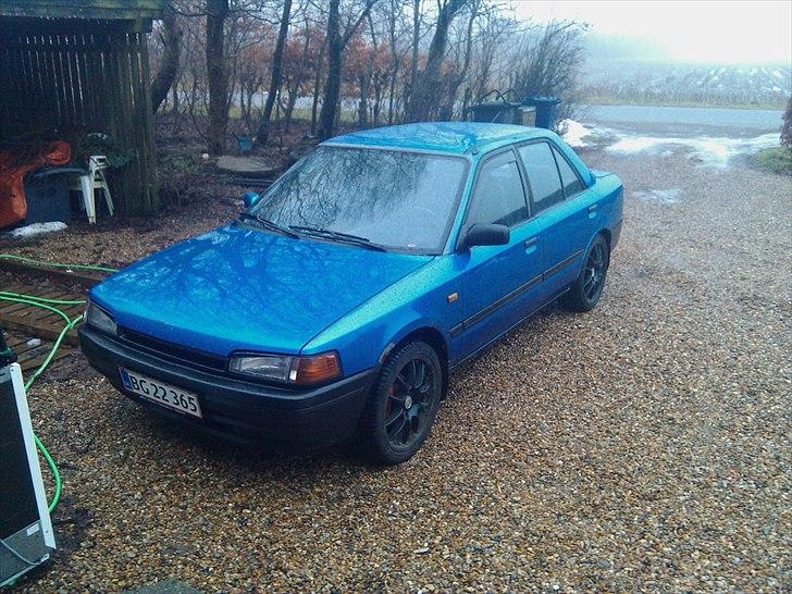 Mazda 323 1,6i bg (solgt) billede 17