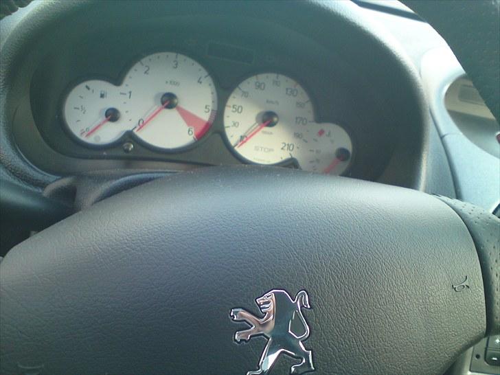 Peugeot 206 billede 10