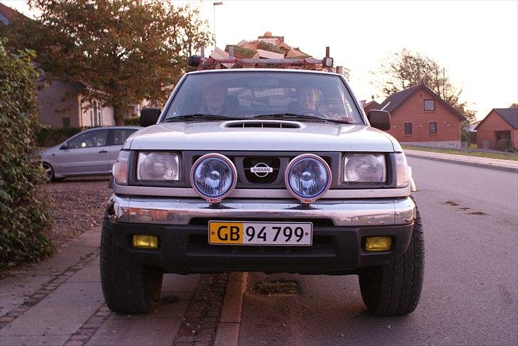 Nissan king cab 2,5 TD 4x4 billede 1
