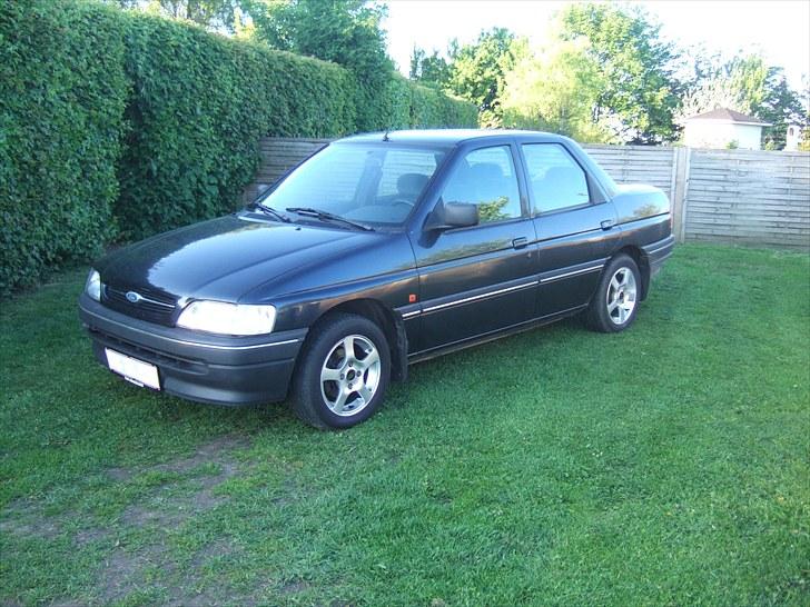 Ford Orion CLX 1.8 16v billede 2