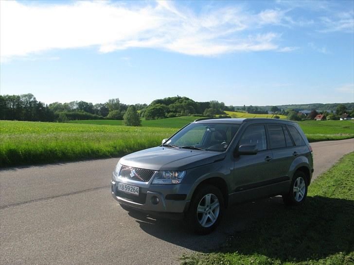 Suzuki Grand Vitara 2.0 GLX _-SOLGT-_ billede 2
