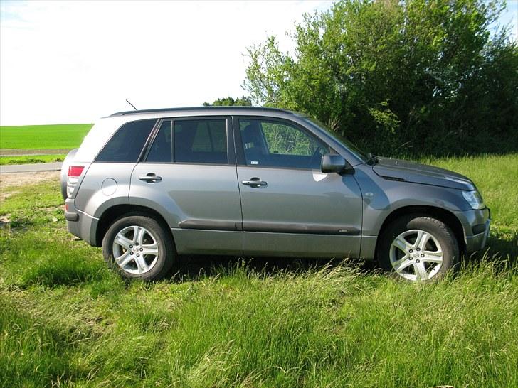Suzuki Grand Vitara 2.0 GLX _-SOLGT-_ billede 6