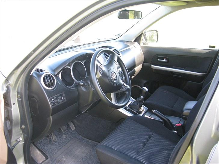 Suzuki Grand Vitara 2.0 GLX _-SOLGT-_ billede 10