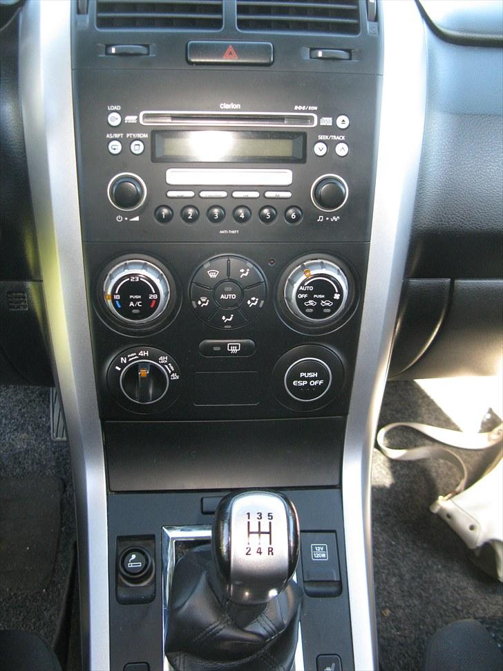 Suzuki Grand Vitara 2.0 GLX _-SOLGT-_ billede 13