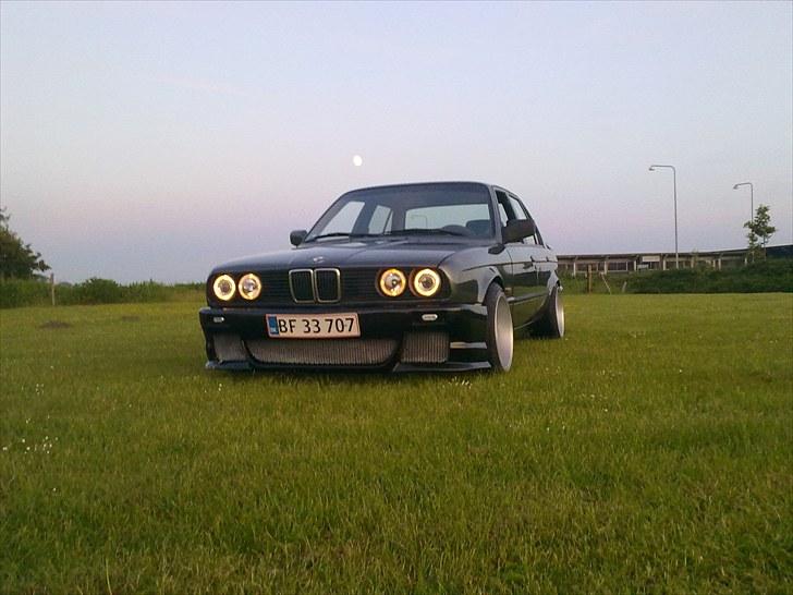 BMW e30 320/323 (Totalskadet) billede 2