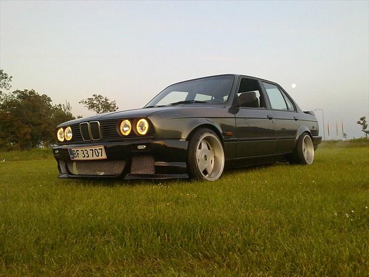 BMW e30 320/323 (Totalskadet) billede 3