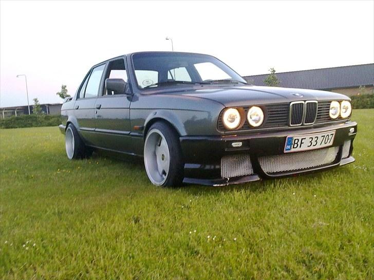 BMW e30 320/323 (Totalskadet) billede 4