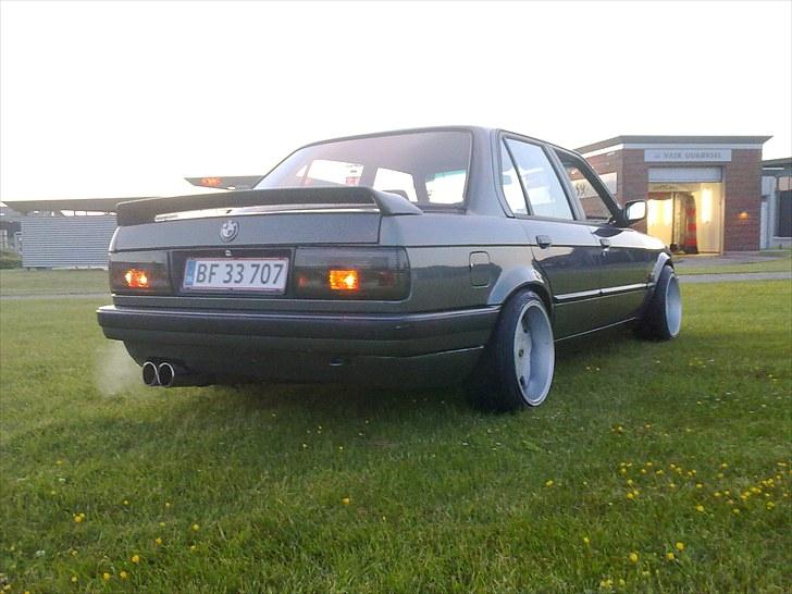 BMW e30 320/323 (Totalskadet) billede 5