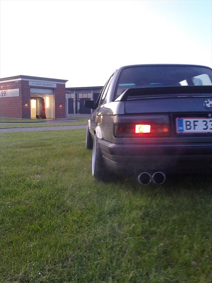 BMW e30 320/323 (Totalskadet) billede 6