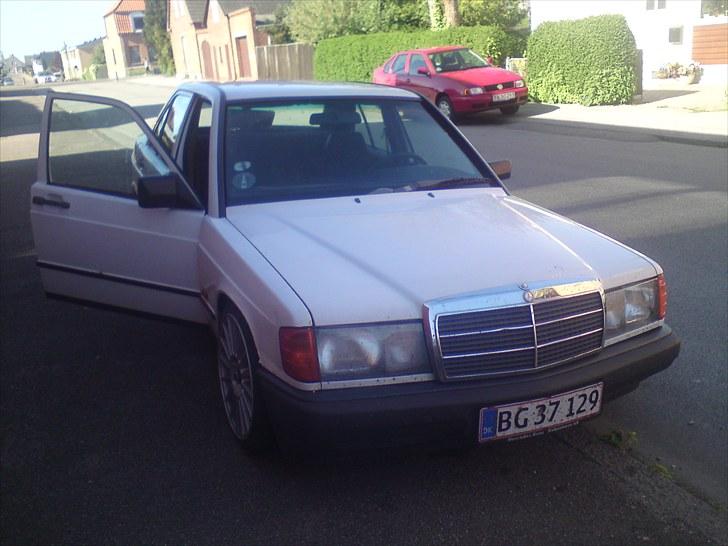 Mercedes Benz w201 190E(SOLGT) billede 6