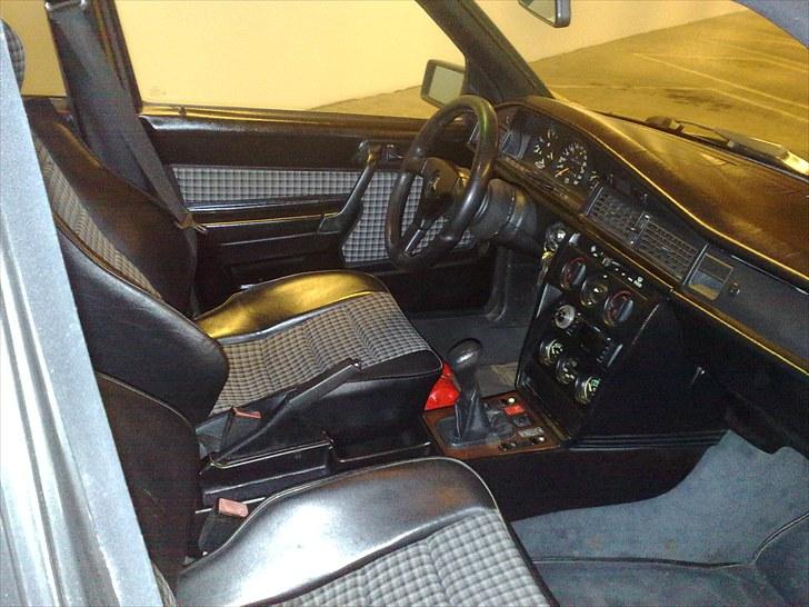 Mercedes Benz 190 2,3 16v "SOLGT" billede 10