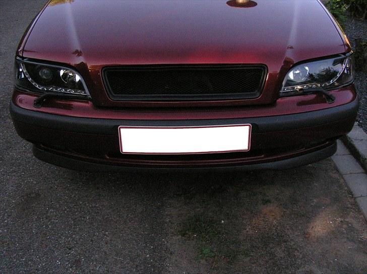 Volvo V40 1,8 16v (SOLGT) - Men nye lygter og ny grill... billede 9
