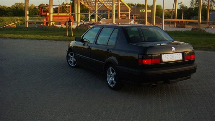 VW Vento (Solgt)  billede 1