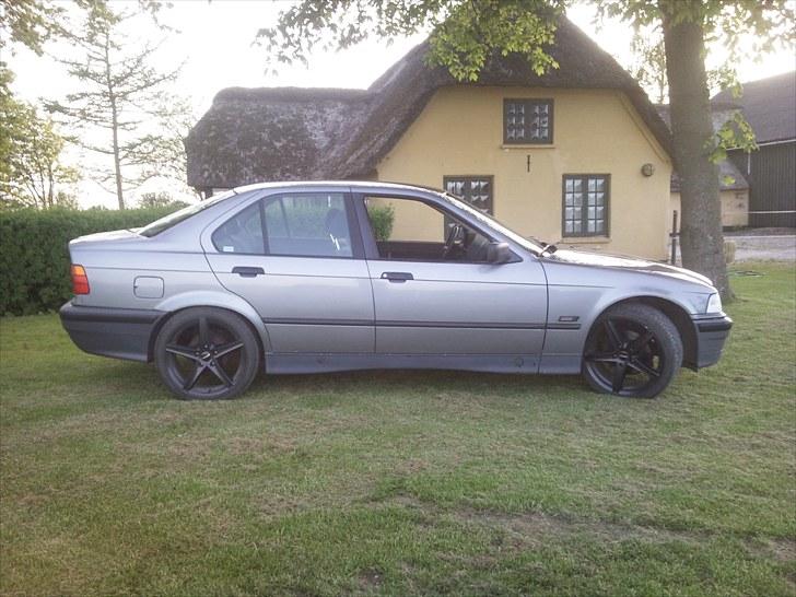 BMW 316i Solgt billede 9