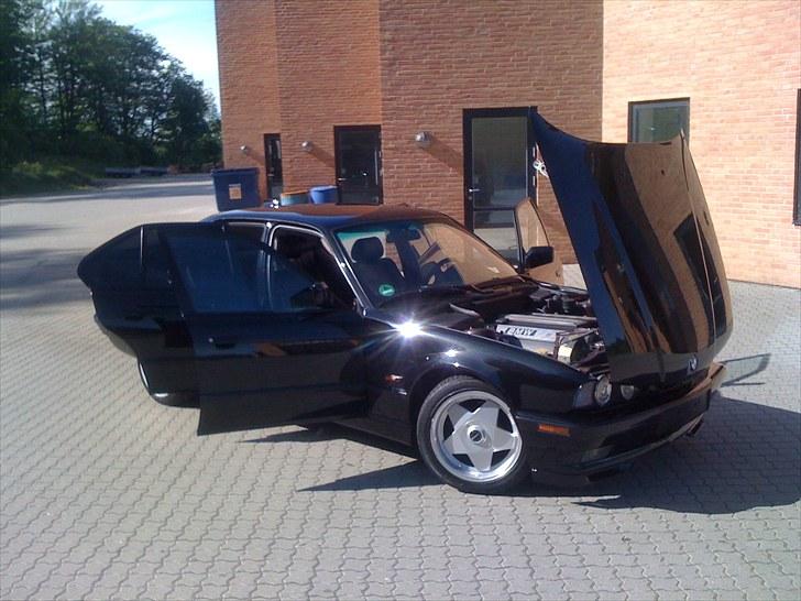 BMW E34 525i billede 4