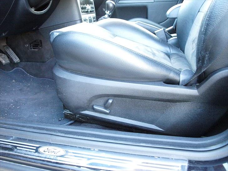 Ford Mondeo Stationcar - 8-vejs el indstilleligt føresæde med lændestøttet :o) billede 17