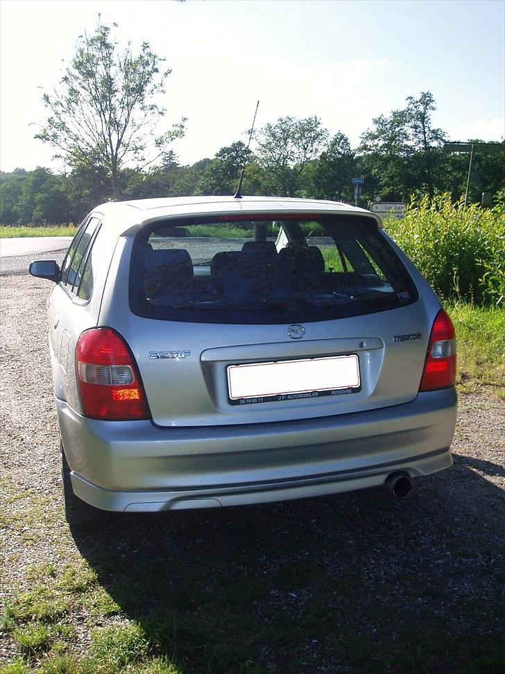 Mazda 323F 2,0 Sportive SOLGT billede 5