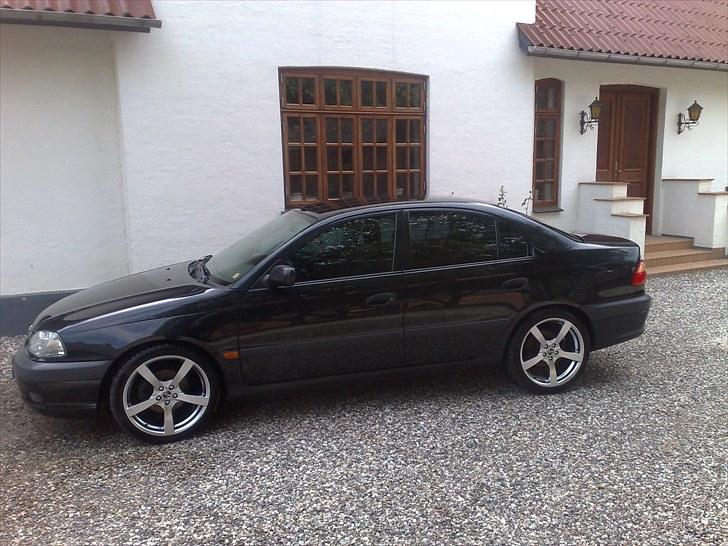 Toyota avensis billede 1