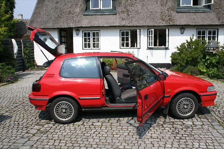 Toyota Corolla 1.3 E9 Xli solgt billede 8