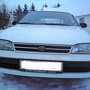 Toyota Carina e