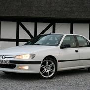 Peugeot 406