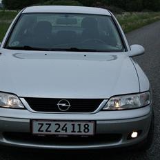 Opel Vectra B 1.8 16v