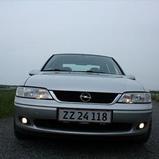 Opel Vectra B 1.8 16v