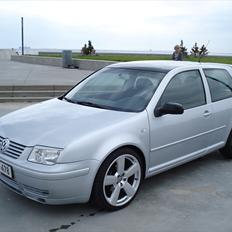 VW Golf 4 - 2,0 Highline 3d 