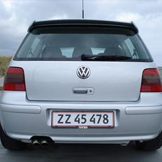 VW Golf 4 - 2,0 Highline 3d 