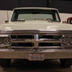 GMC pickup 1500 fleetside.