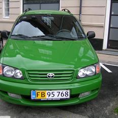 Toyota Sportsvan 2.2TD solgt