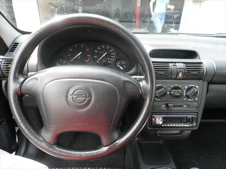 Opel corsa b sport billede 10