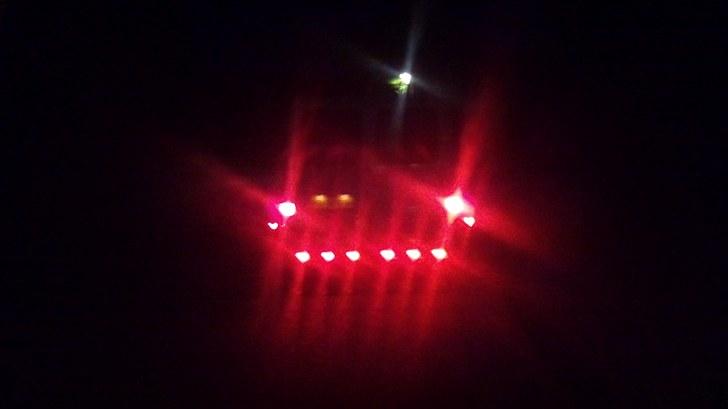 Peugeot Boxer - Markeringslygterne i mit trin bagpå bilen. Der kommer også 6 i toppen af bilen på en bøgle billede 16