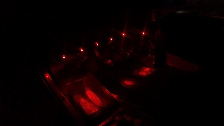 Peugeot Boxer - Dioder i bunden af førerkabinen... Førersiden billede 19