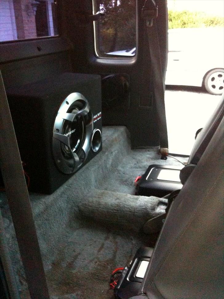 Toyota HiLux *SOLGT* billede 13