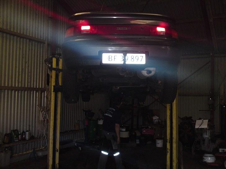 Mazda 323 f byttet til golf 3 billede 3