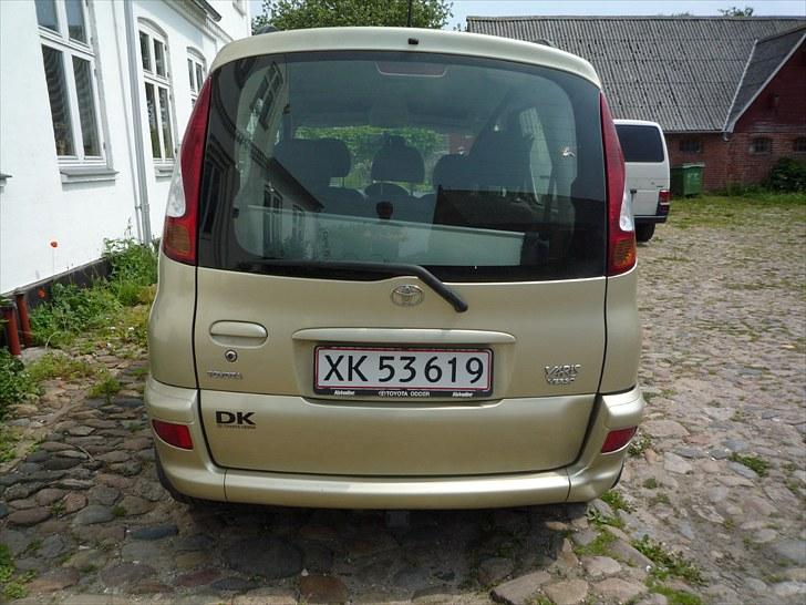 Toyota yaris verso billede 6