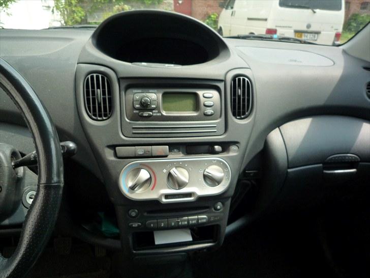 Toyota yaris verso billede 10