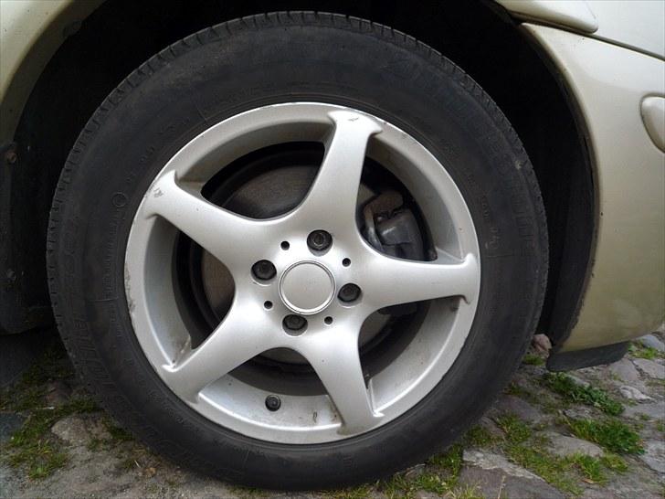 Toyota yaris verso billede 20