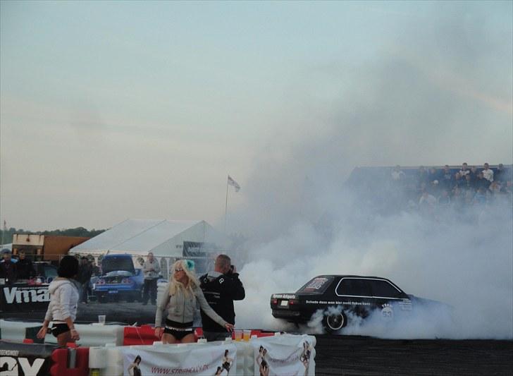 BMW 325i brænderbil dhb 2010 billede 10