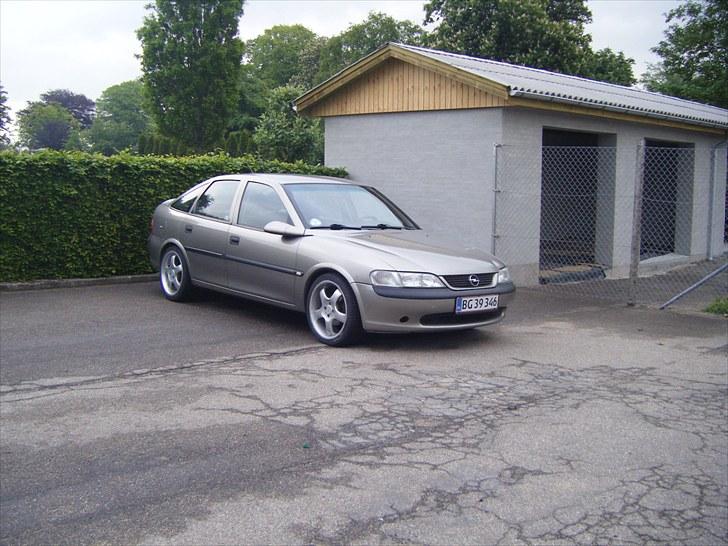 Opel Vectra B billede 2
