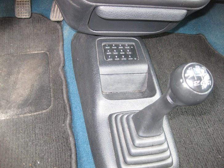 Peugeot 106 (VR6 Killer) billede 15