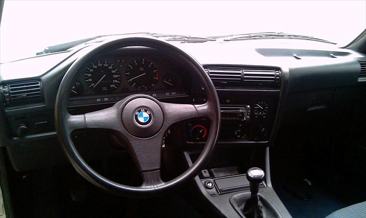 BMW 320i E30 billede 4