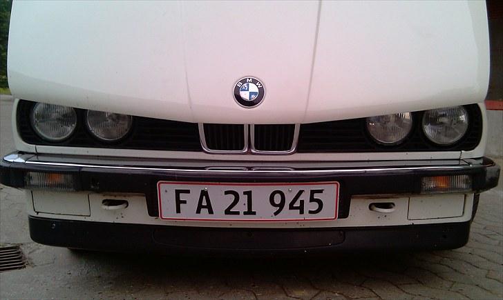 BMW 320i E30 billede 6