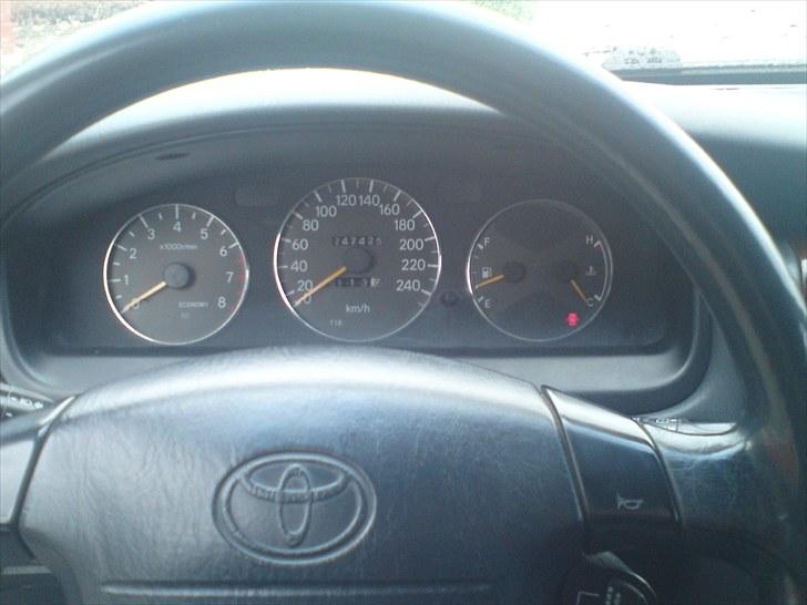 Toyota carina e 2,0 gli (solgt) billede 10