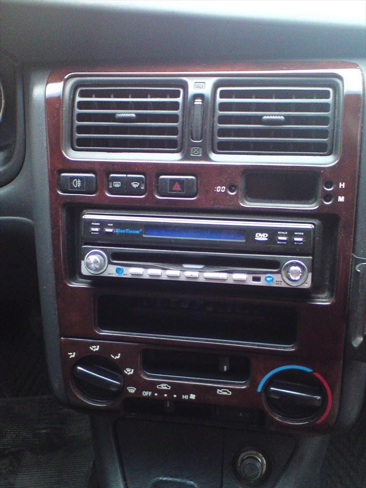 Toyota carina e 2,0 gli (solgt) billede 14