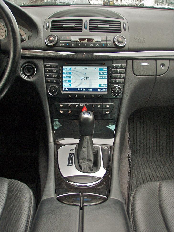 Mercedes Benz E320(Solgt) - Command talestyret anlæg, varme/køling i sæder billede 8