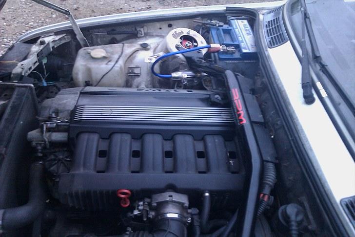 BMW e30 320i coupe billede 3