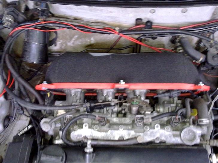 Toyota corolla gsi !!!!DØØØD!!!! - Lækkert med åbent filter. Brøler godt ;) billede 12